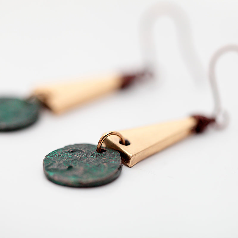 Nickel Free Geometric Gold Drop Earrings Metal Alloy Patina Copper ire Wrapped from Switzerland zella.ch 